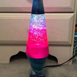 Northern lights/sparkly lava lamp!